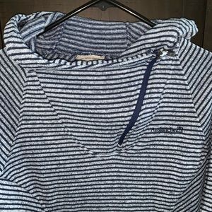 Avalanche hooded sweatshirt, large